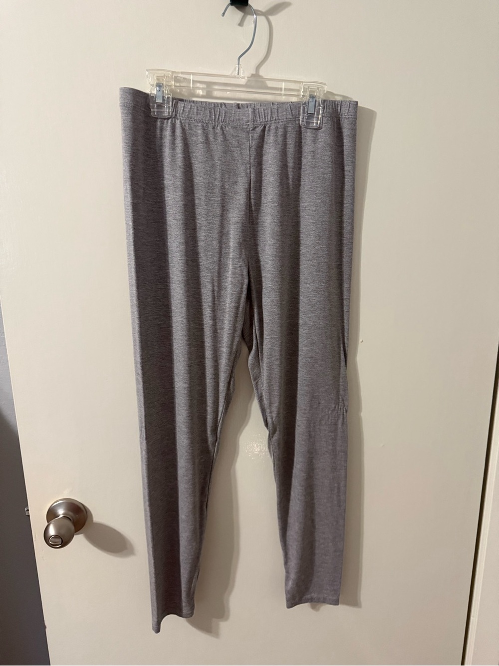 SHEIN Gray Women's Leggings Stretchy Pull-On Pants